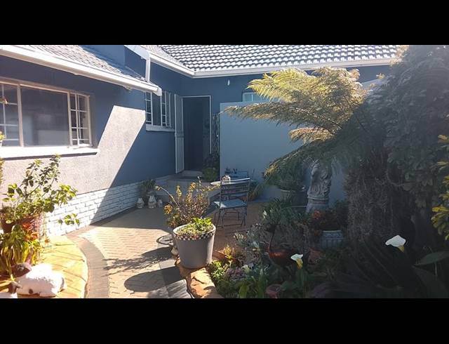 3 BEDROOM HOUSE FOR SALE IN GREENHILLS